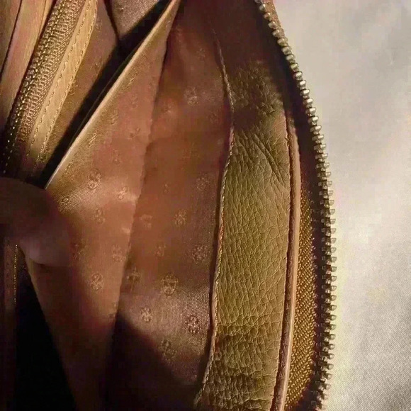 Tory Burch Pebbled Leather Zip Wallet - Picture 5 of 7